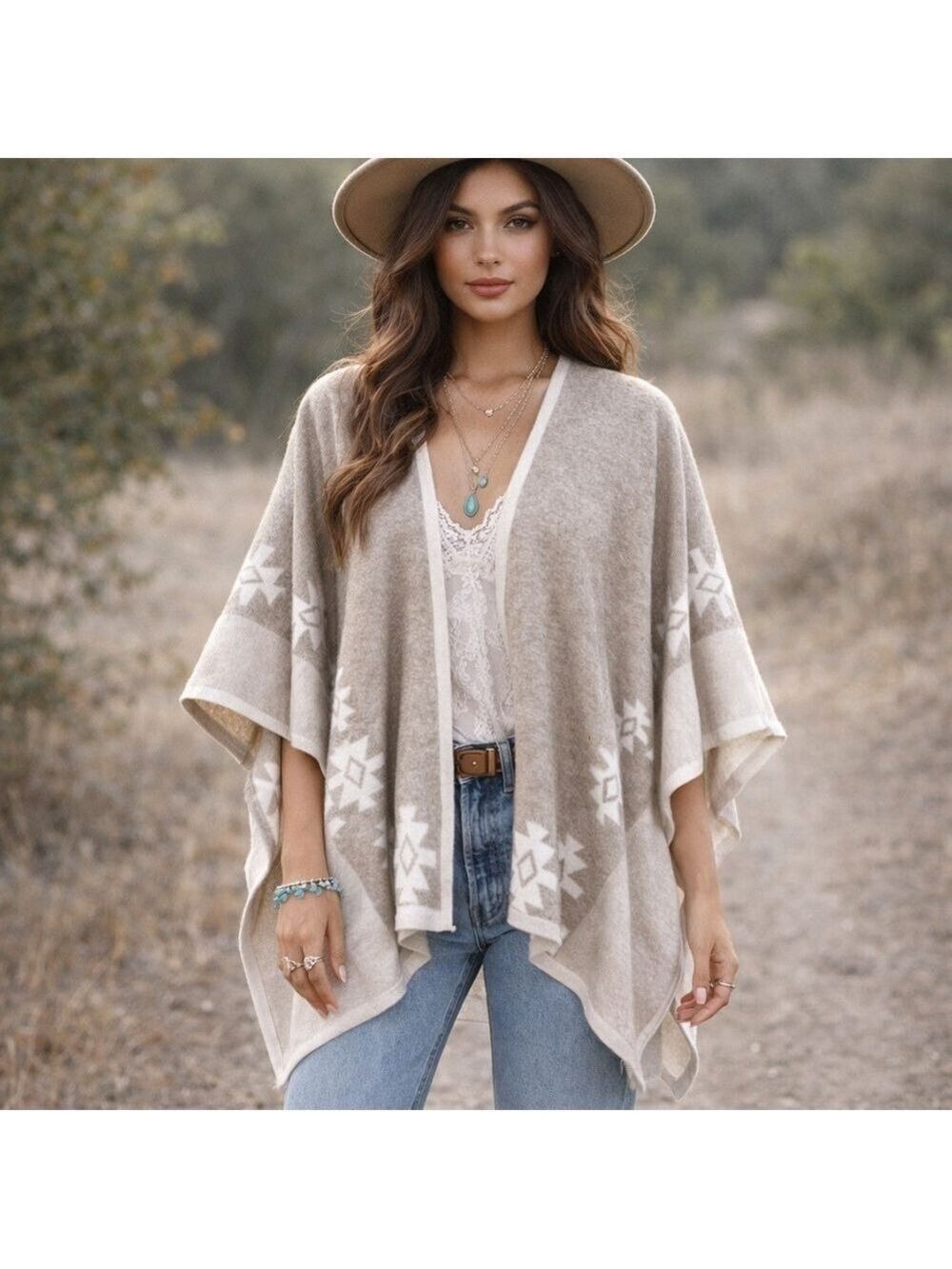 Like New Warm & Cozy Lifestyle Western Boho Beige Knit Open Front Poncho medium
